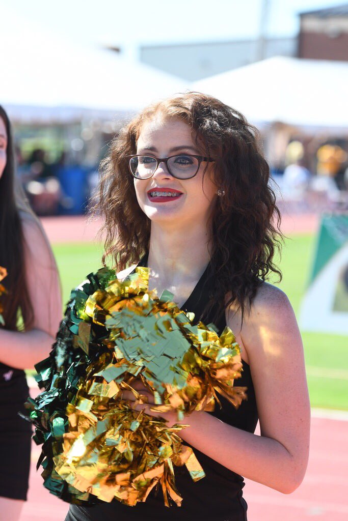 pom_obu's tweet photo. Happy Birthday to third year Adre! 🎉 We hope you have the best day! 💚 #obupom #collegepom #birthdaylove https://t.co/My1Uw3qrvC