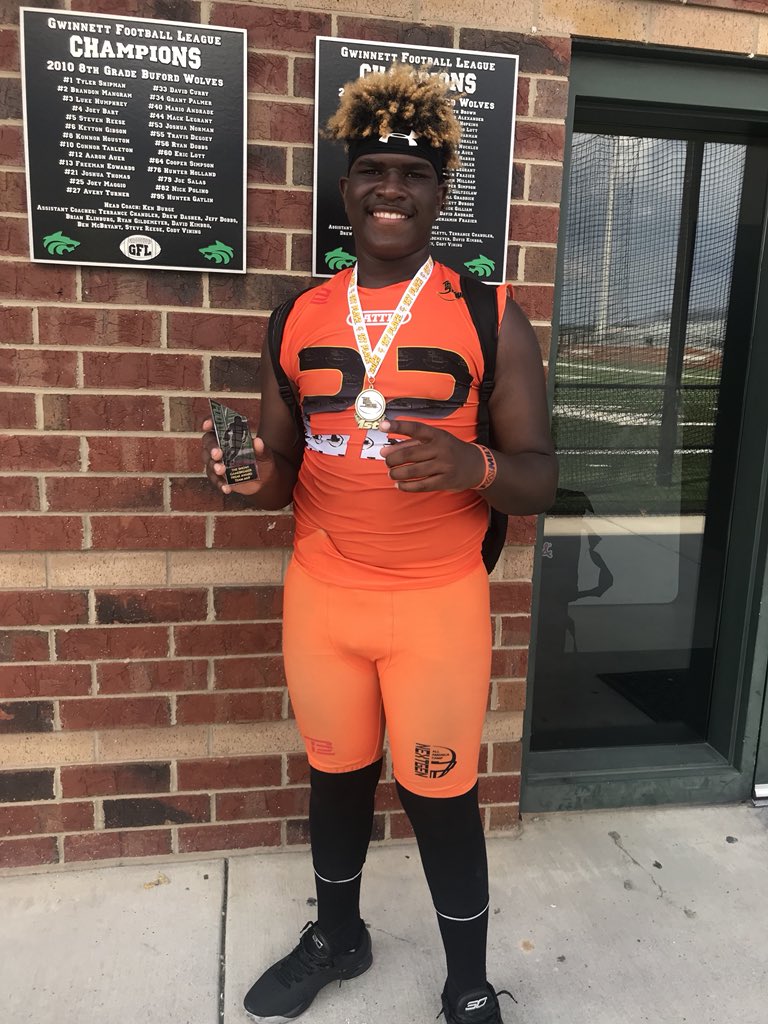 iamtylerbooker's tweet photo. Balled out at the @NextGenAACamp this weekend๐คฉ๐คฉ๐คฉ๐คฉ I earned the game breaker freak award and competed against some of the countryโs best offensive line men๐ค๐พ๐ค๐พ๐ค๐พ More work to be done ๐๐๐ #Boatrained #Bergen22 #203 #nextgencamp2018 https://t.co/n9fwiHrN45