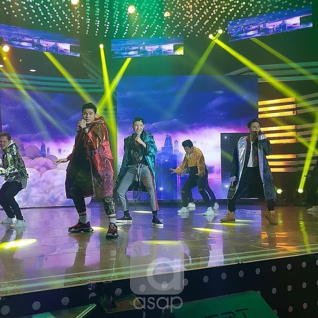 kenjisaito82's tweet photo. Regrann from @ASAPOFFICIAL- YOLO vibes with Sam, Darren and Inigo! ππβ€ #ASAPHunYOLO @Espanto2001 @sam_concepcion @ImPascualInigo https://t.co/rFmdGZwSPZ