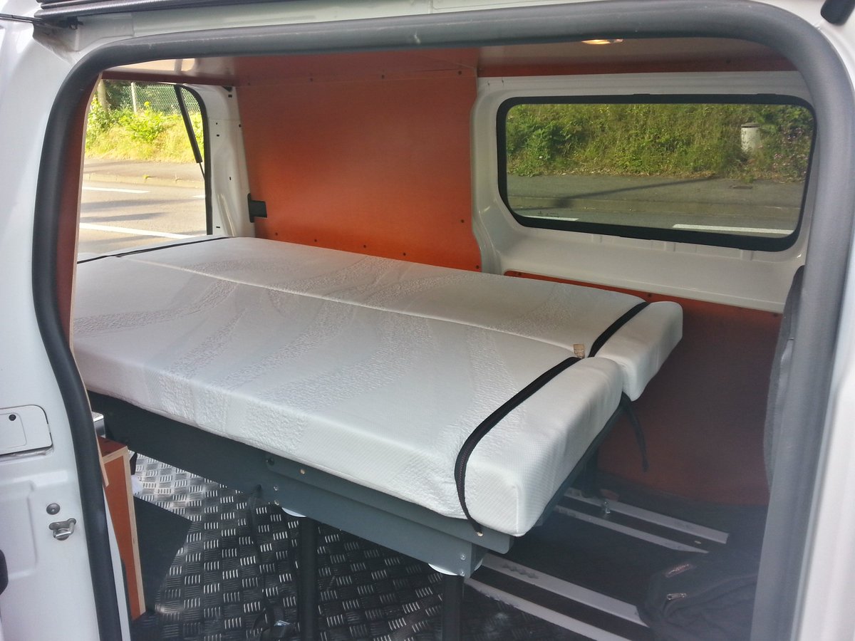EasyBedCar's tweet photo. Magnifique Jumpy Citroën prêt pour partir à l'aventure ! 🚐🌅🌄⛰️
VOYAGEZ ET DORMEZ MALIN
#camping #bretagne #quimper #van #citroen #jumpy #fourgon #aventure #voyage #roadtrip #traveller #spacetourer #peugeot #toyota https://t.co/288sWYOdQQ