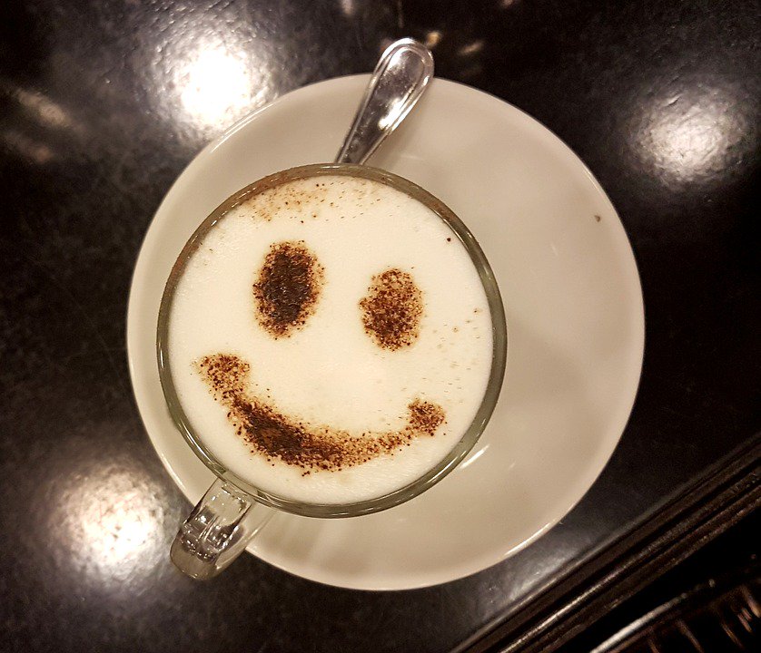 Пена эспрессо. Coffee glass. Кофе с пенкой. Кофе в кружке. Пена эспрессо.