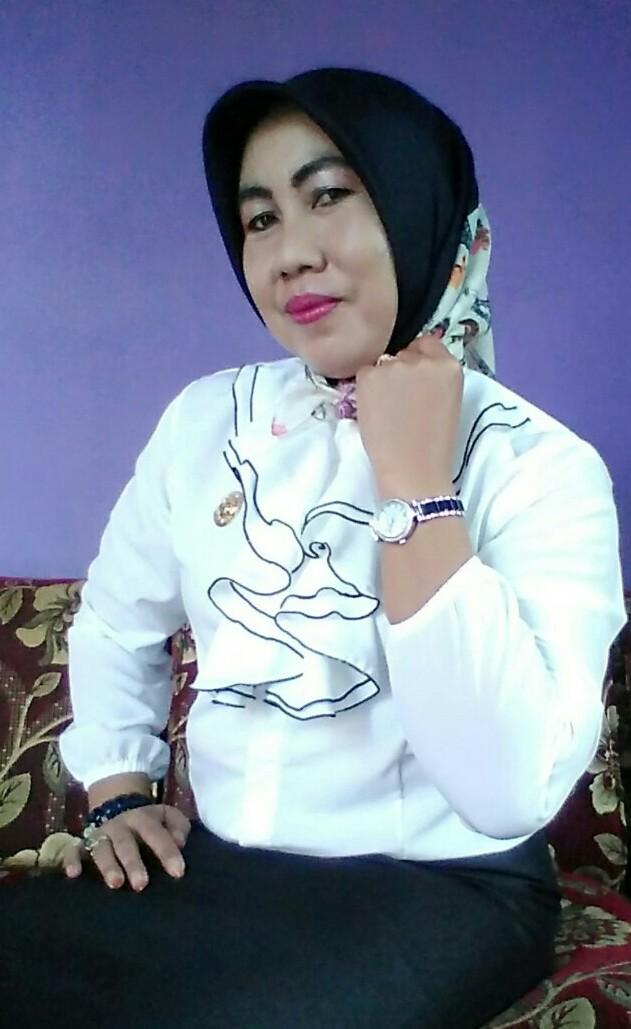 AnggiSayang2's tweet photo. Seburuk apapun kondisi kita, saat senyum masih bisa ada di bibir kita itu pertanda bahwa Allah masih menyimpan bhgia buat kita https://t.co/UiADCo6hdg