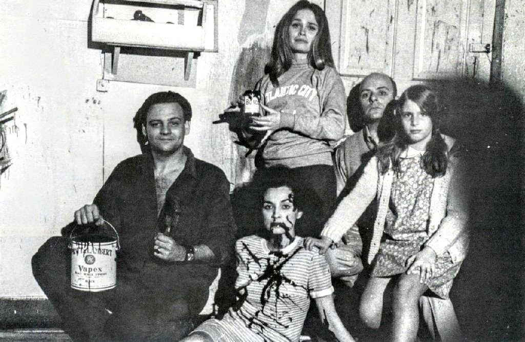 bringbackfear's tweet photo. Night of the Living Dead 
📽Behind the scenes📽
#horror #zombies

https://t.co/RCKEC9sSe2 https://t.co/OugDPCjYrT