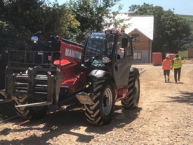 rdmachinery's tweet photo. This cracking used MT1135 was delivered to a lovely Domus Devon site today. @manitou @GroupManitou @rdmachinery #mint #used #therightwayto https://t.co/9mYw2rYxUI
