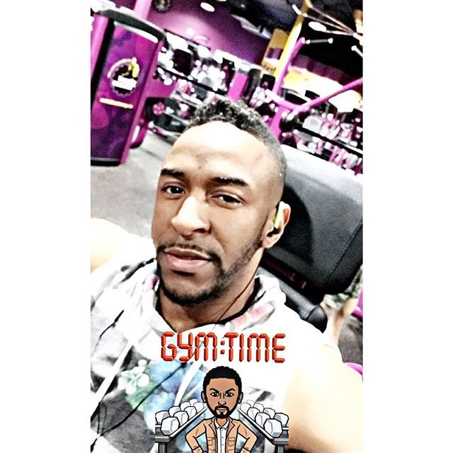 tradekingfab's tweet photo. You are your biggest competition.

Outwork yourself!
👊🏾💥 https://t.co/xDhWkqNK6N https://t.co/MBwguceujf