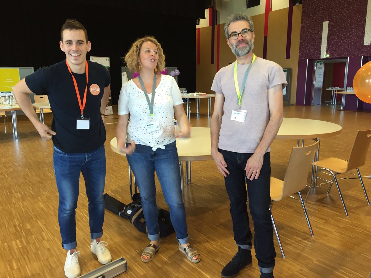 Les startup du réseau <a href="/LeVillagebyCA/">Le Village by CA</a> bien représentées à l'event "startup me up" de <a href="/FleuryMichon/">Fleury Michon</a> : <a href="/Fiitli/">Fiitli</a> <a href="/ComersoFr/">Comerso.fr</a> <a href="/Hoali_org/">Hoali</a> du <a href="/villageCAav/">Le Village by CA Atlantique Vendée</a> <a href="/VillageAquitain/">Le Village by CA Aquitaine</a> @LeVillagebyCA22 👏 et merci le Lab Factory 👌