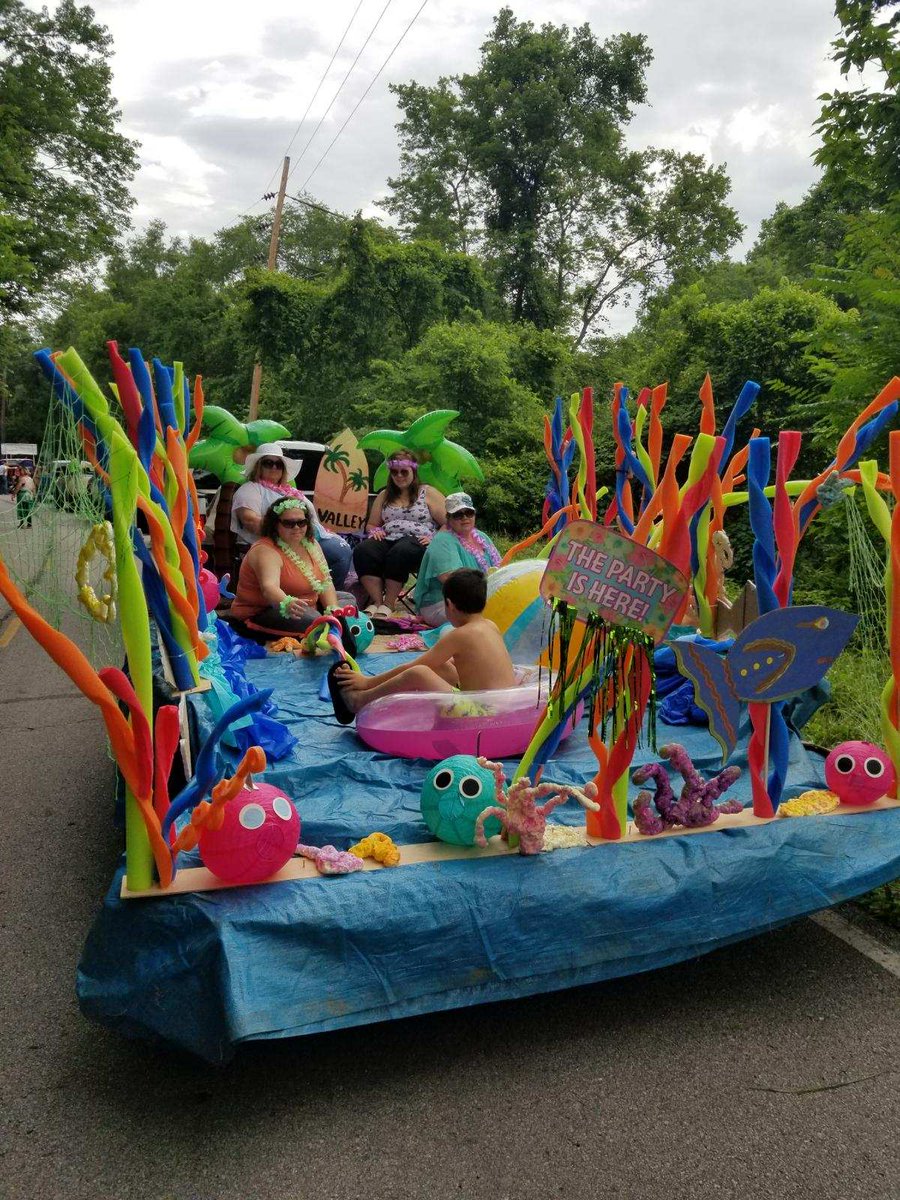HeartlandCDJR's tweet photo. We had such a fun time at the Waterfest this past weekend! Here are a few pictures we took of the festival! https://t.co/QtCojZXE65