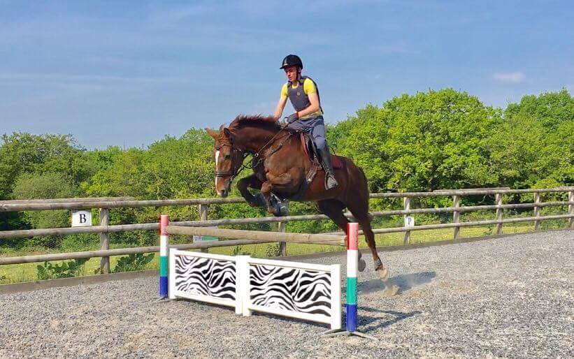 Thank you <a href="/TheoFunnell/">TheoFunnellEventing</a> for the photos, glad the new graphics have brightened up the Jumps <a href="/EquineHour/">#EquineHour</a>