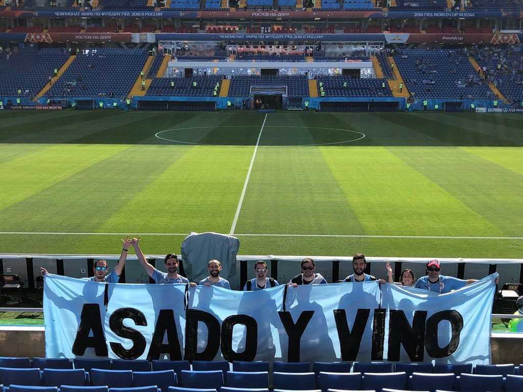 gordopandulce's tweet image. DENLE LA COPA, YA NOMAS! 
#URU nomá!