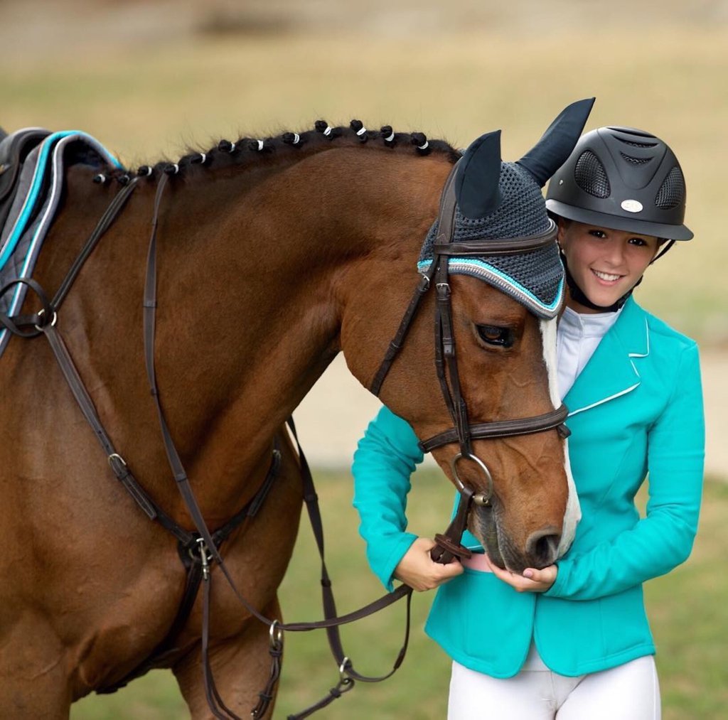 OgilvyEq's tweet photo. OMG! This jacket is UNREAL! It matches our turquoise binding almost perfectly 🙌🏼
.
#Repost @equstarbonnets
・・・
too bad first place ribbons aren't made in turquoise ⭐ Consider this a formal worldwide suggestion 😬✌🏼
-
#equStar #equStarlovers #equStarbonnets #wef2017 #wef https://t.co/NKKmwD30OK