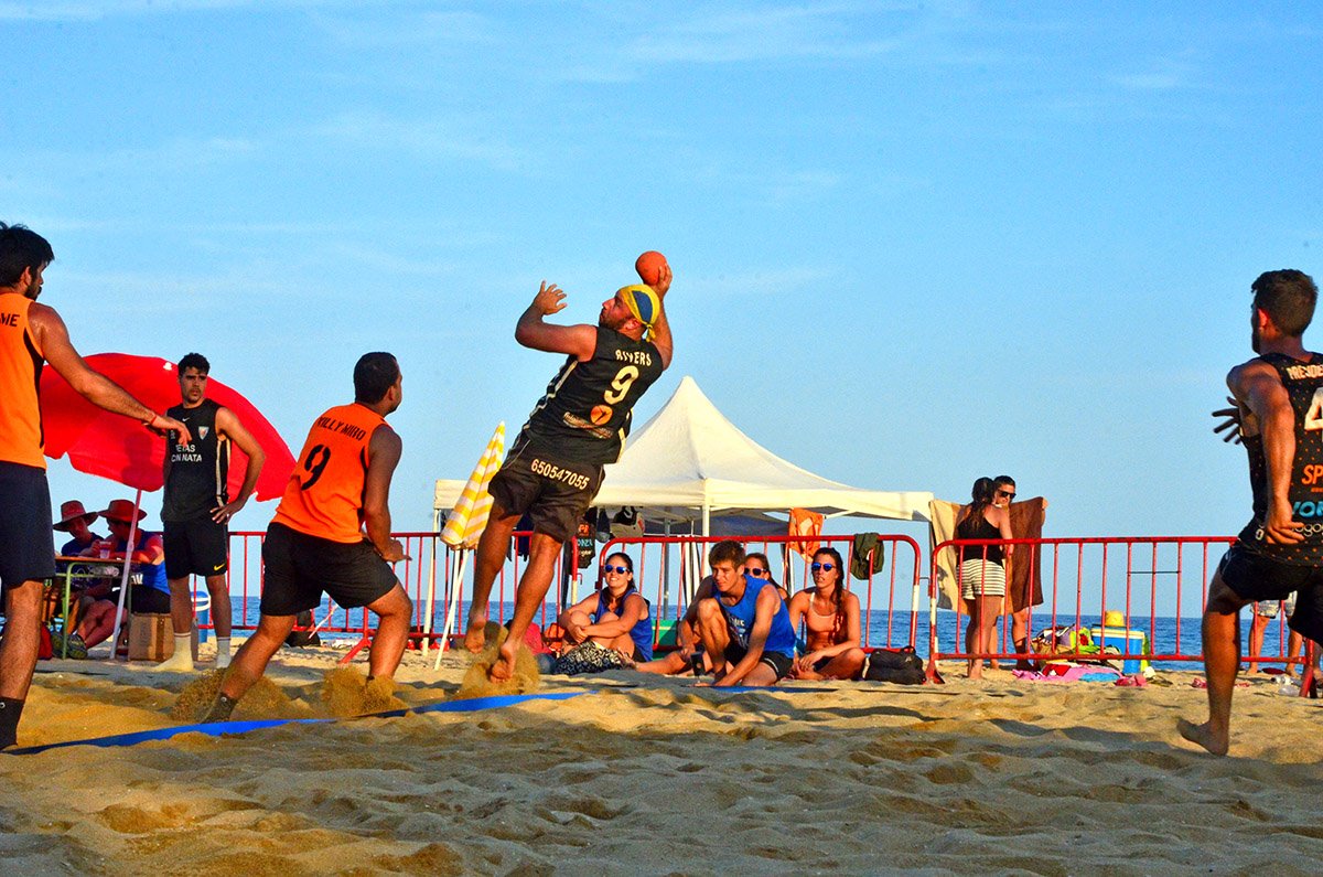 INSCRIPCIONS TANCADES pel 5è Torneig Absolut #MaresmeWeek d'aquest dissabte 30 de juny. Tindrem 18 equips masculins i 8 femenins 🙌
🔜 Dimecres enviarem i publicarem els horaris a maresmeweek.cat