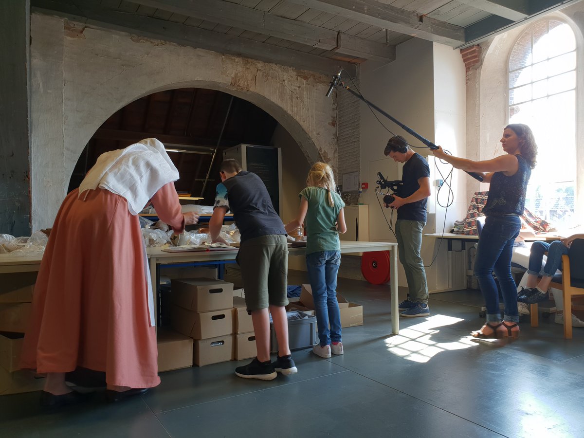 Het Groot Tuighuis veranderde vandaag heel even in een filmset. De opnames zijn voor nieuw tv-programma 'Goud van Brabant'. In het najaar van 2018 te zien op Omroep Brabant. <a href="/omroepbrabant/">Omroep Brabant</a> <a href="/ErfgoedBrabant/">Erfgoed Brabant</a>