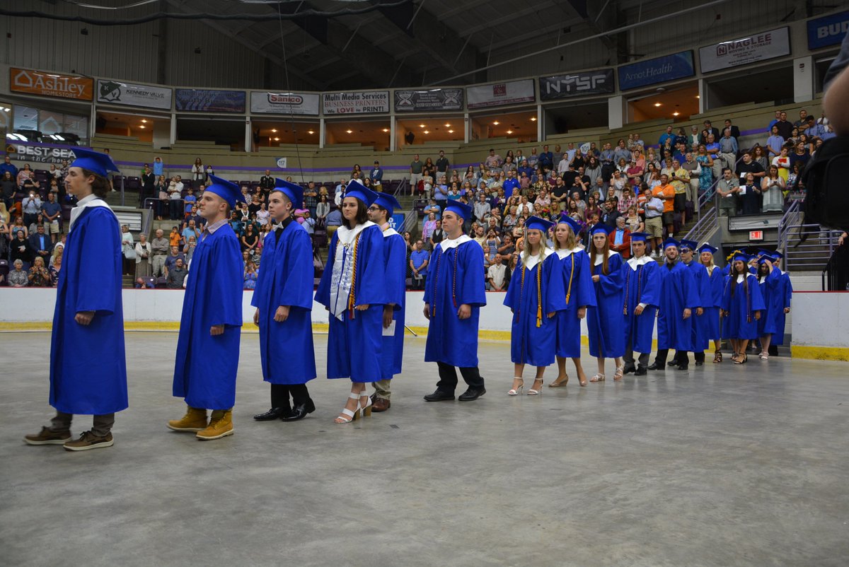 HhdsSchools's tweet photo. Congratulations, Class of @HHDSClassOf2018! https://t.co/Qgy45Nau1t