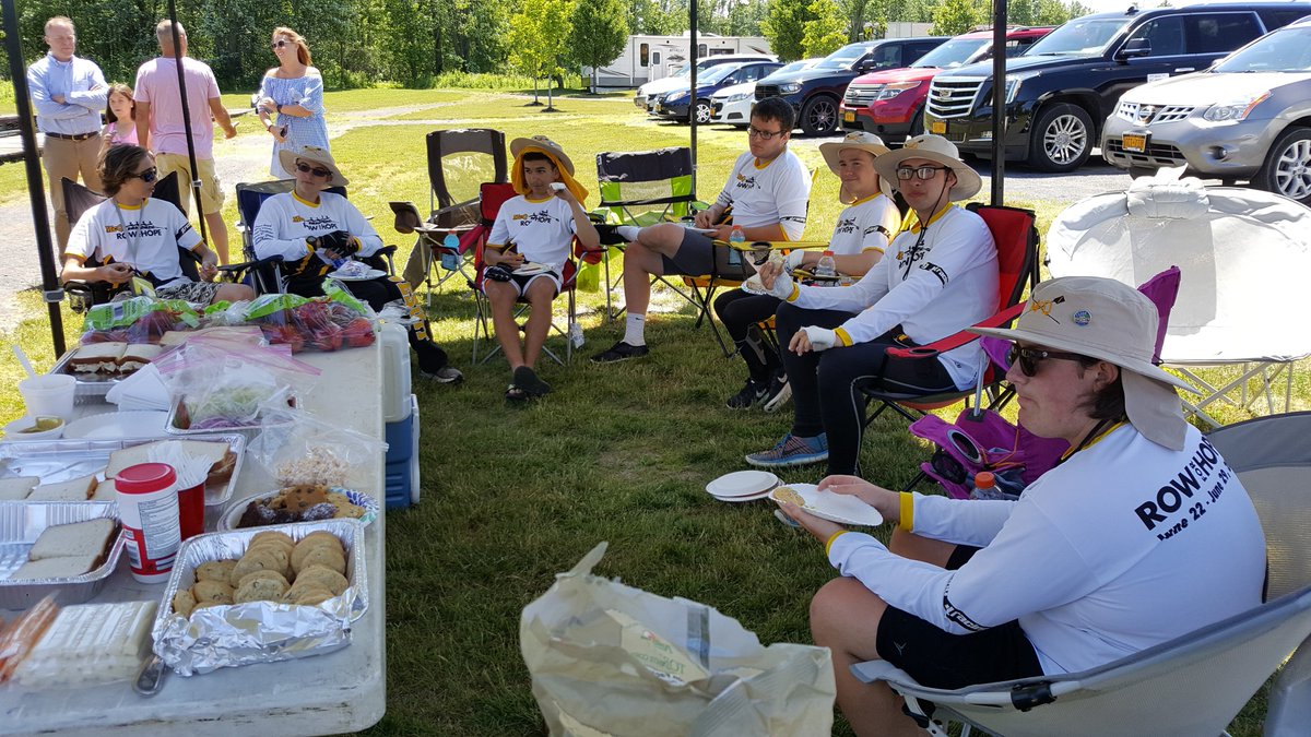McQRowForHope's tweet photo. Lunch at Timber Banks NY for the @McQuaidCrew, then onto Oneida Shores on #OneidaLakeNY via Lock 23 on the @NYSCanalCorp. https://t.co/ROwfPu53V3 @McQuaidJesuit @CampGoodDays https://t.co/qOEDMJQCt2