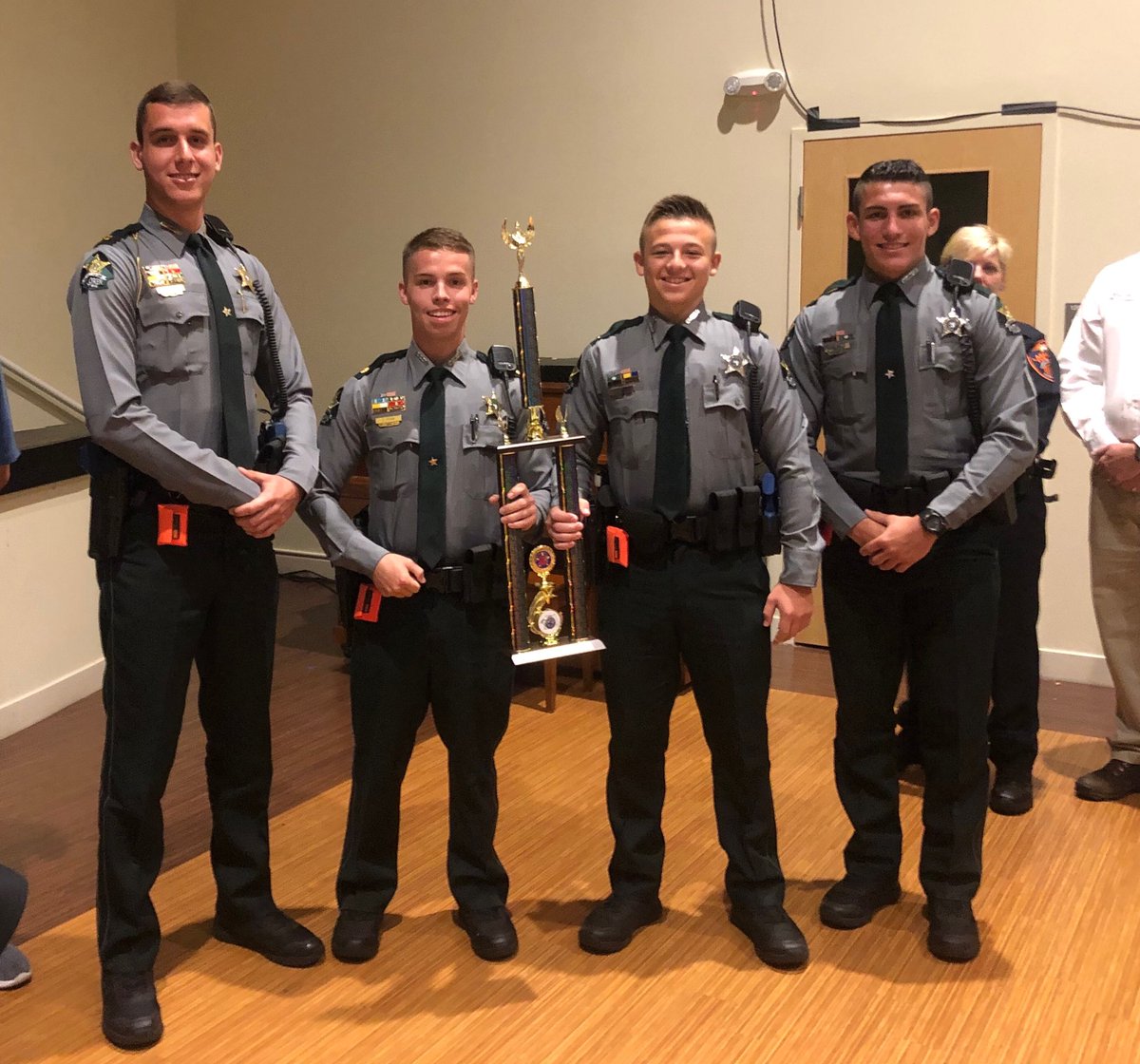 ExplorerPost916's tweet photo. 1st place in the active shooter scenario at the 2018 Florida Association of Police Explorers (F.A.P.E) State Competition.
#pascoproud #pascoexplorerpost916 https://t.co/WtmUICmeHo
