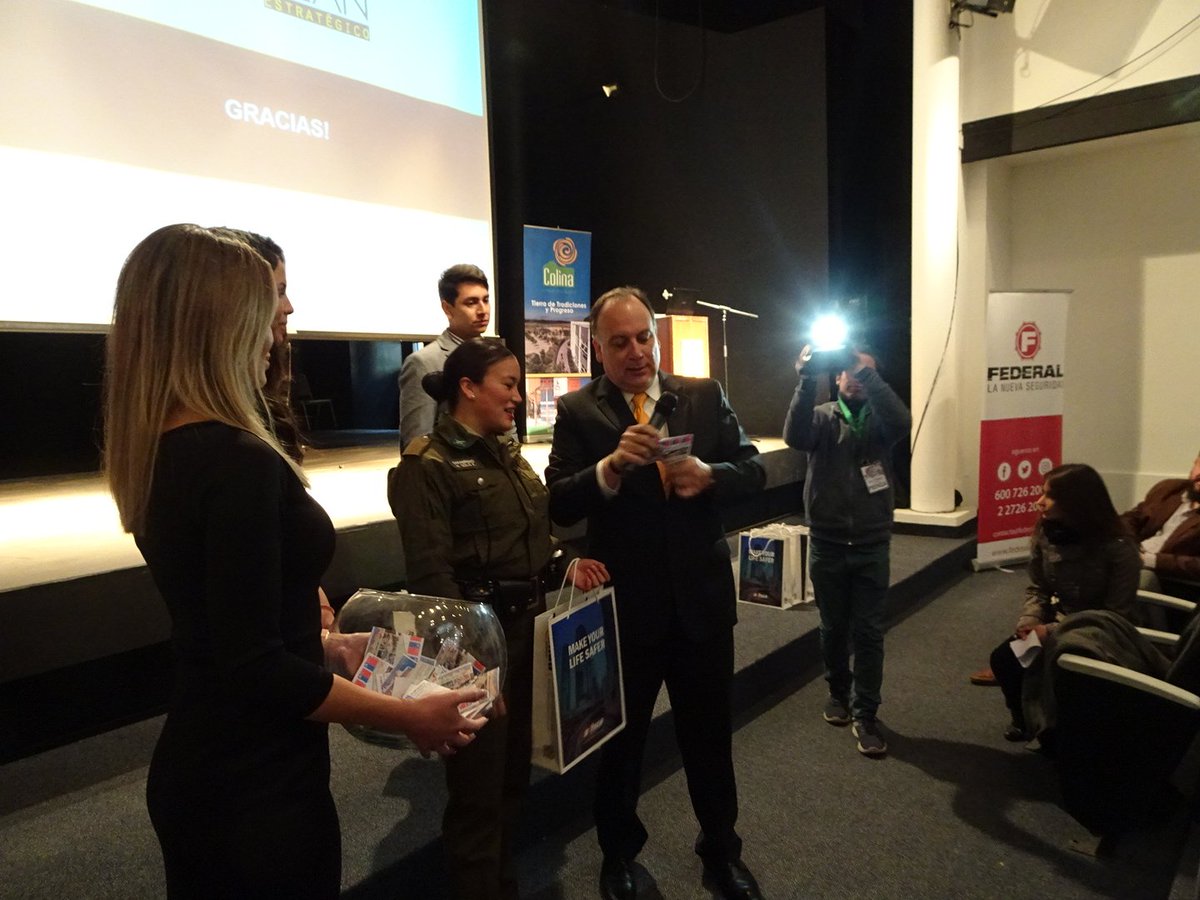 ARQPduran's tweet photo. Difusión Ecosistema  Inteligent;  Videovigilancia, trabajando para mejorar la calidad y seguridad de vida en la #RMdeTodos; @dahua_chile empresa destacada líder internacional junto a empresa @FederalChile expositoras del seminario.  #ProvinciaDeChacabuco #IntendentaEnAcción https://t.co/gxTnYD1sYi