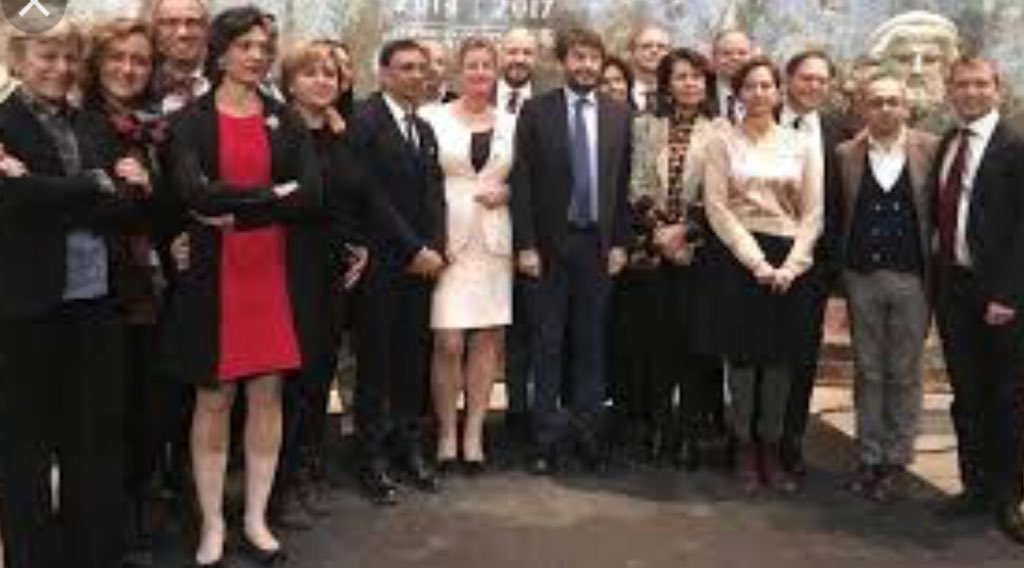 dariofrance's tweet photo. Dopo anni di ricorsi e sentenze si chiude definitivamente la vicenda dei direttori stranieri nei musei con il via libera di oggi del Consiglio di Stato. Grazie a tutti i direttori italiani e stranieri che ora potranno continuare il loro lavoro straordinario. https://t.co/opYZT1X297