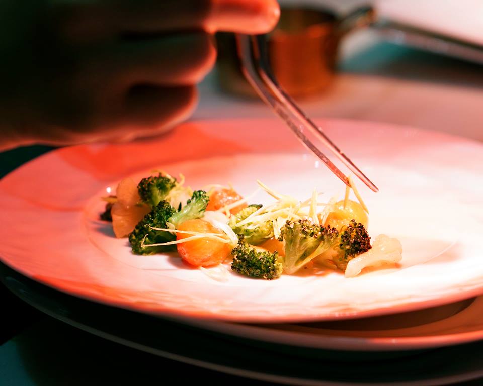 Un menú de inspiración francesa con toques españoles donde cada detalle es importante.