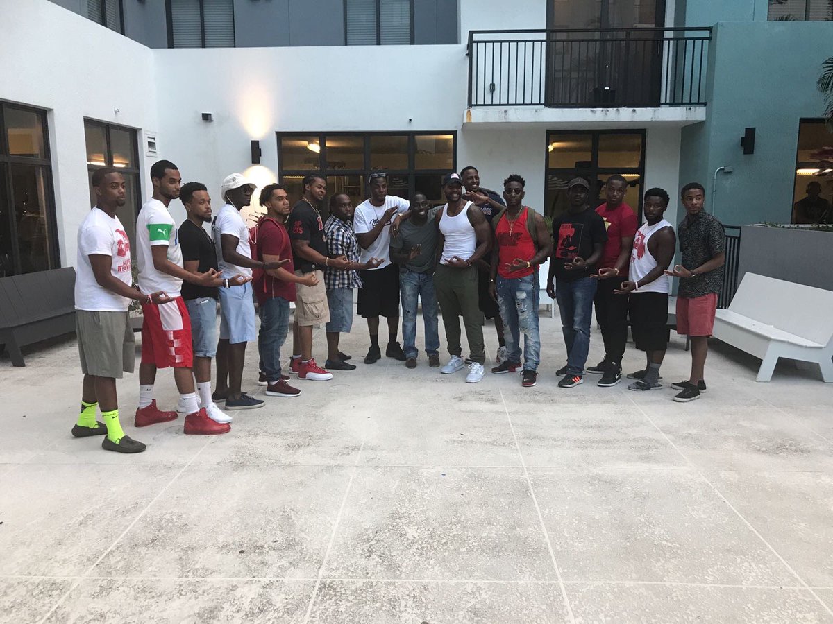 OXNupes's tweet image. 13 years ago today, 9 kourageous men saw a vision &amp;amp; konquered reality, paving the way to unite college men in bond of a Fraternity. Today Our Chapter proudly celebrates 13 years of Achievement 👌🏾💎♦️!!! #MagikCityNupes #WeFromDaOxTho #MadeInDade #FLNupes  #Prettyboys #YoNupe