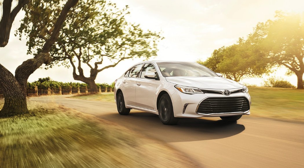 SerraT_Decatur's tweet photo. Make the homestretch in the all-new 2018 Toyota Avalon: https://t.co/xv2pYjAR9e https://t.co/0eev7XBDbB