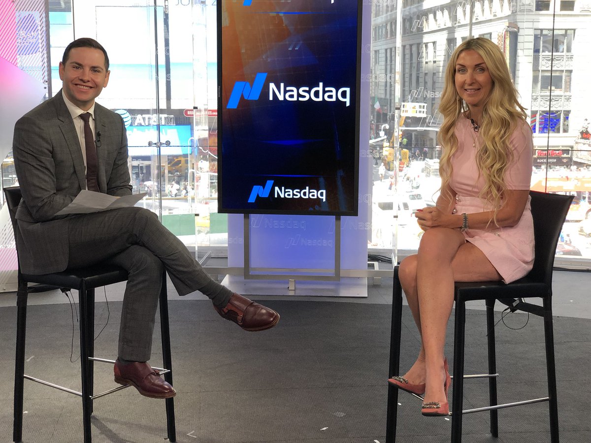 rosenbergann's tweet photo. This morning behind the scenes at @Nasdaq @TimesSquareNYC I interviewed on @SAP innovation contribution to #NewYorkCity teaming up with @accelawesome &amp; @jmlynn7 with the great @Nasdaq CDO @Machiz #InnovationWithPurpose https://t.co/CAFPeOQJ07