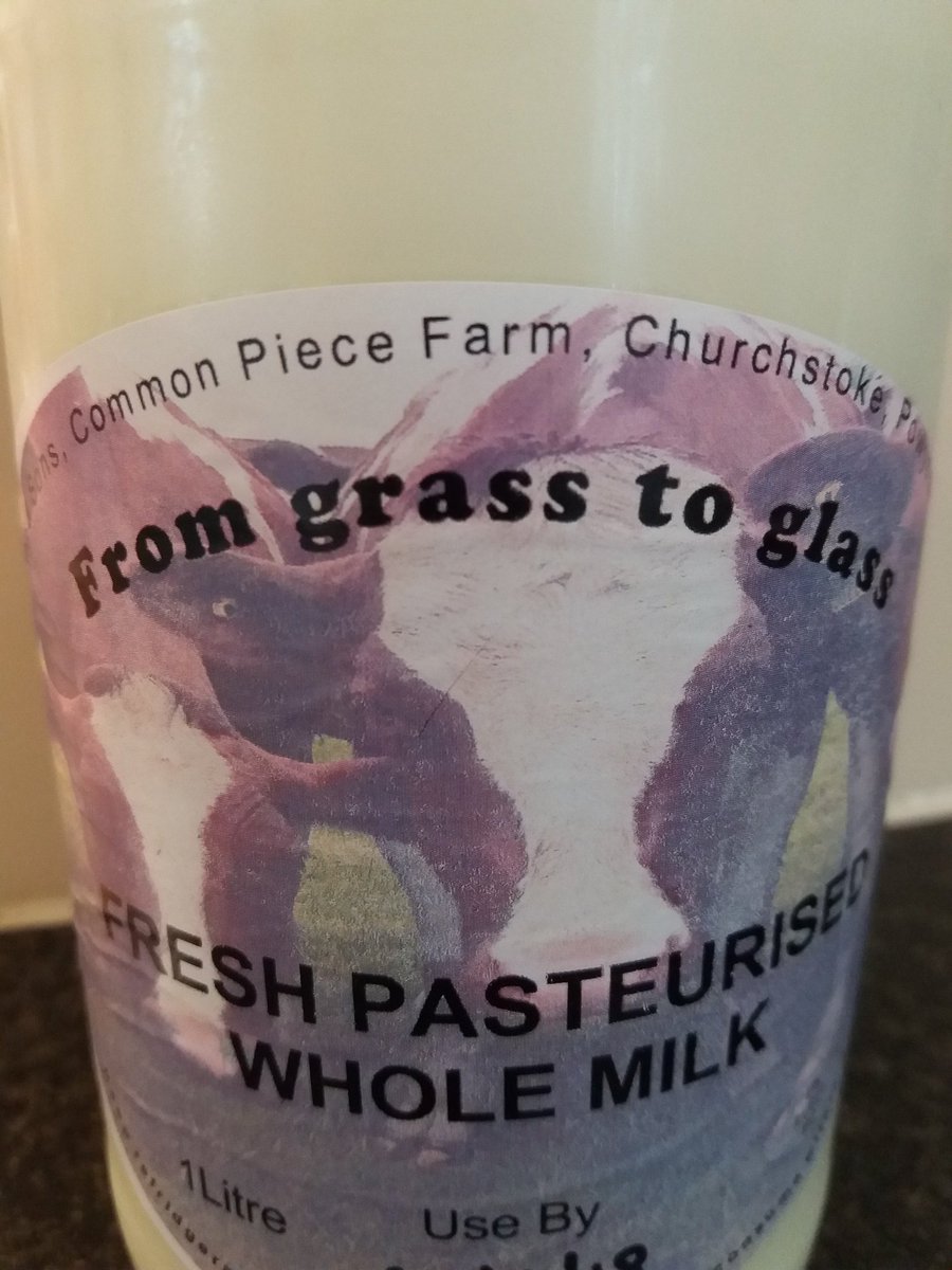 So pleased that local farmers #DairyDreams now selling own milk as well as ice cream. Great taste, full of goodness. Anyone daft enough to exercise in this weather, this is the #recoverydrink for you! @NFUCymru @NFU_Dairy