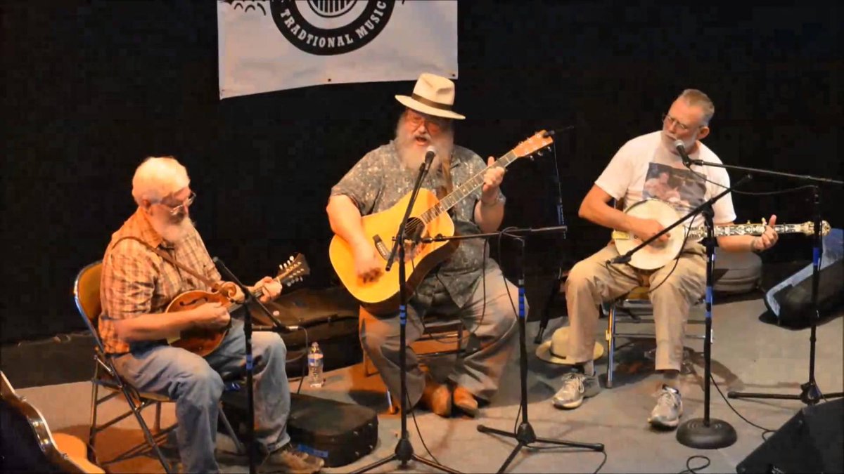 5 stages, over 100 acts, &amp; plenty of music you won’t be able to sit still to! Don’t miss the Flagstaff Folk Festival, June 30-July 1st, 10am-6pm at the <a href="/FlagstaffArts/">Flag Arts Council</a> &amp; Pioneer Museum. #spectacleoffestivals