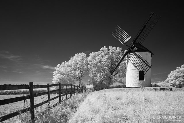 CraigJoinerPics's tweet photo. I'm not a great fan of hot cloudless days when it comes to landscape photography so an afternoon exploring my local surroundings in infrared is a welcome distraction.
#ashtonwindmill #somerset #windmill #summer #infrared #infraredphotography #infrared_i… https://t.co/7zDDLJ04le https://t.co/PgQ6JBvaHA