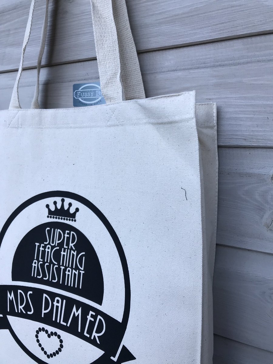 Best Teacher / Teaching Assistant Bags .... £10 each personalised fussybe.etsy.com or drop us a message 👍🏻#teacher #teachergifts #school