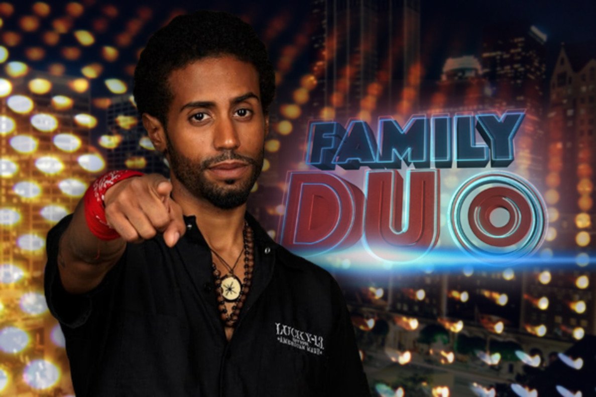 BUSQUEN TALENTS EN LA COMUNITAT VALENCIANA!!!!

Family Duo és un nou programa musical que es va a emetre en la nova televisió pública valenciana, À Punt, 
Per inscriure't pots fer-ho mitjançant este link:

shortaudition.com/FamilyDuo