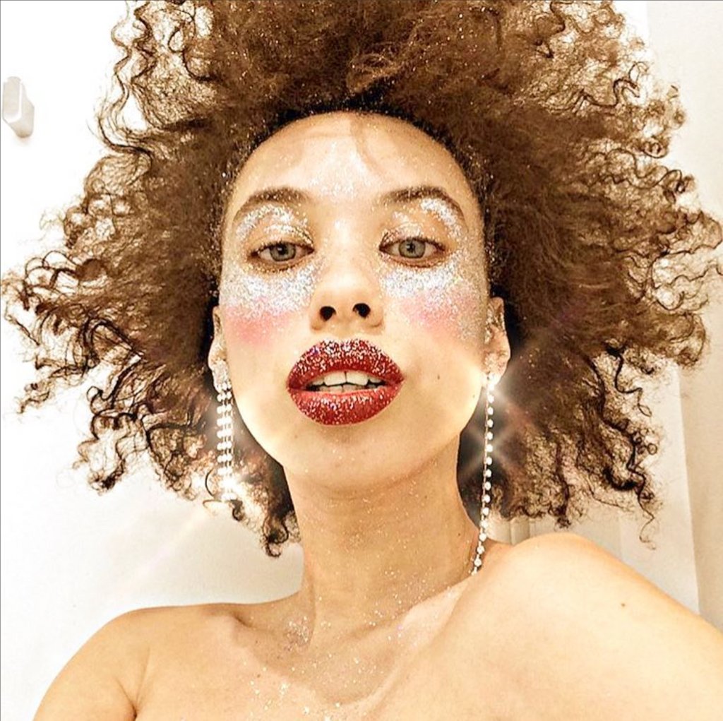 getvelvetskin's tweet photo. Actual footage of me feeling confident, moisturized and competent.

(📸: @pippamelody) https://t.co/vltT4WiTYM