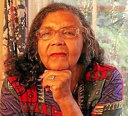 #MountAiry writer Alice Wootson weaves her family history into her new book, "Hannah's Freedom." bit.ly/2KlofF1