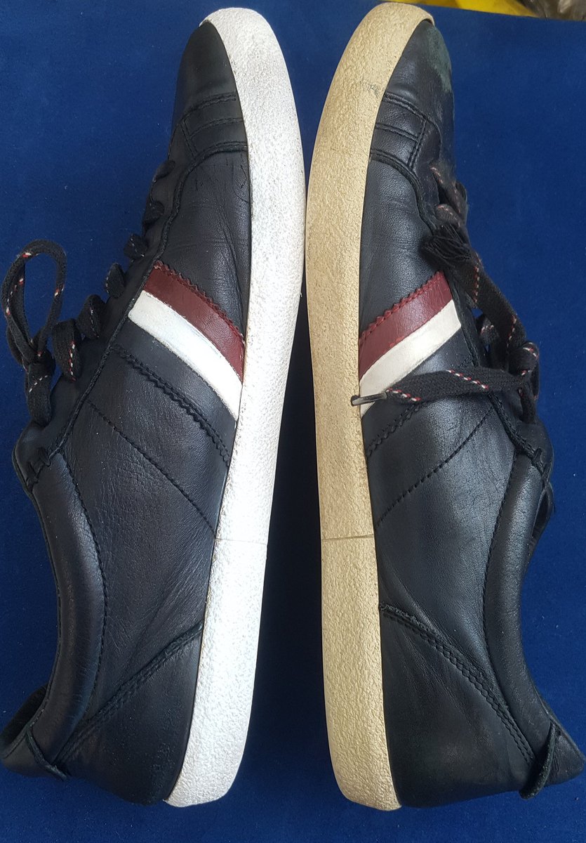 moransrepairs's tweet photo. Work in progress.............Very nice pair of @Moncler trainers in for renovation today. Bringing them back to there former glory 😁 https://t.co/YQdLmGhGTF