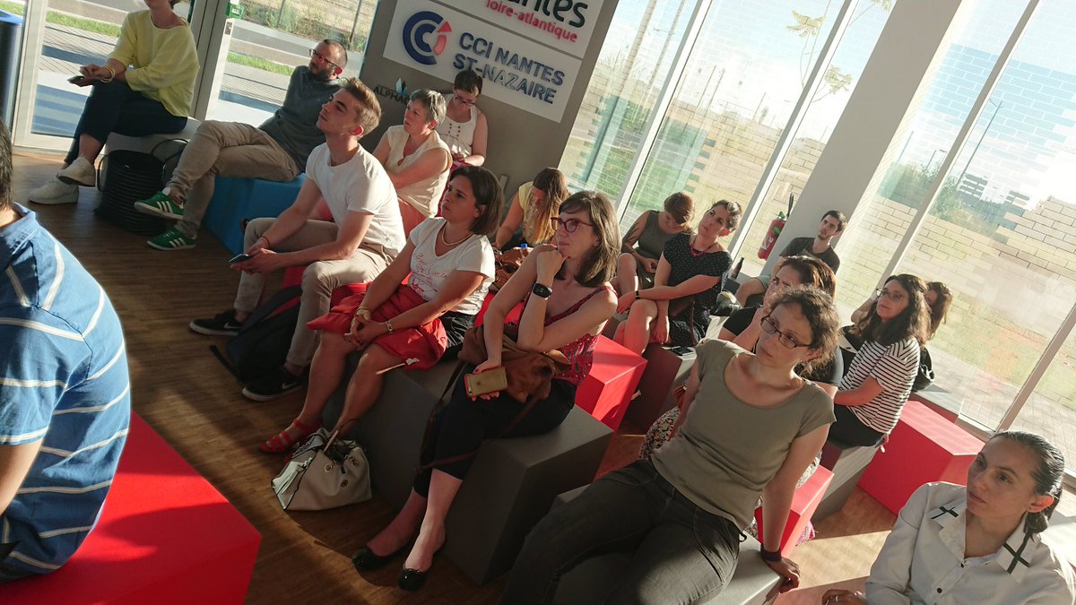 FDOuest's tweet photo. Merci à #Mediacampus @audencia_com d'accueillir le Mix'up Robotisme, 3e genre by #FDOuest avec les passionnants @SakkaSophie et @cchaudoit ! #WeAreFDOuest #Robotisme https://t.co/lTJnZMbUFo