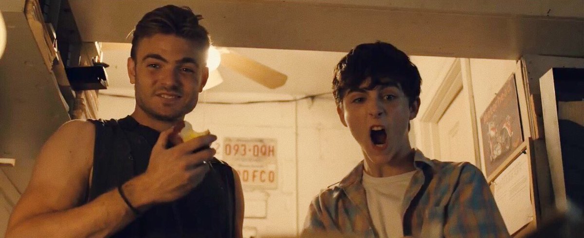 Znalezione obrazy dla zapytania hot summer night alex roe