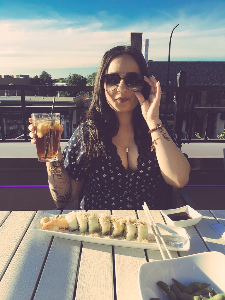 ada_buon's tweet image. 💙MOOD ALL SUMMER💙 #EatingForTwo #PregnantAF #BoobsReadyForFeeding #BoobsSwollenAF #BoyMom (Also, I’m literally growing a penis inside of me) Women’s bodies are incredible💙