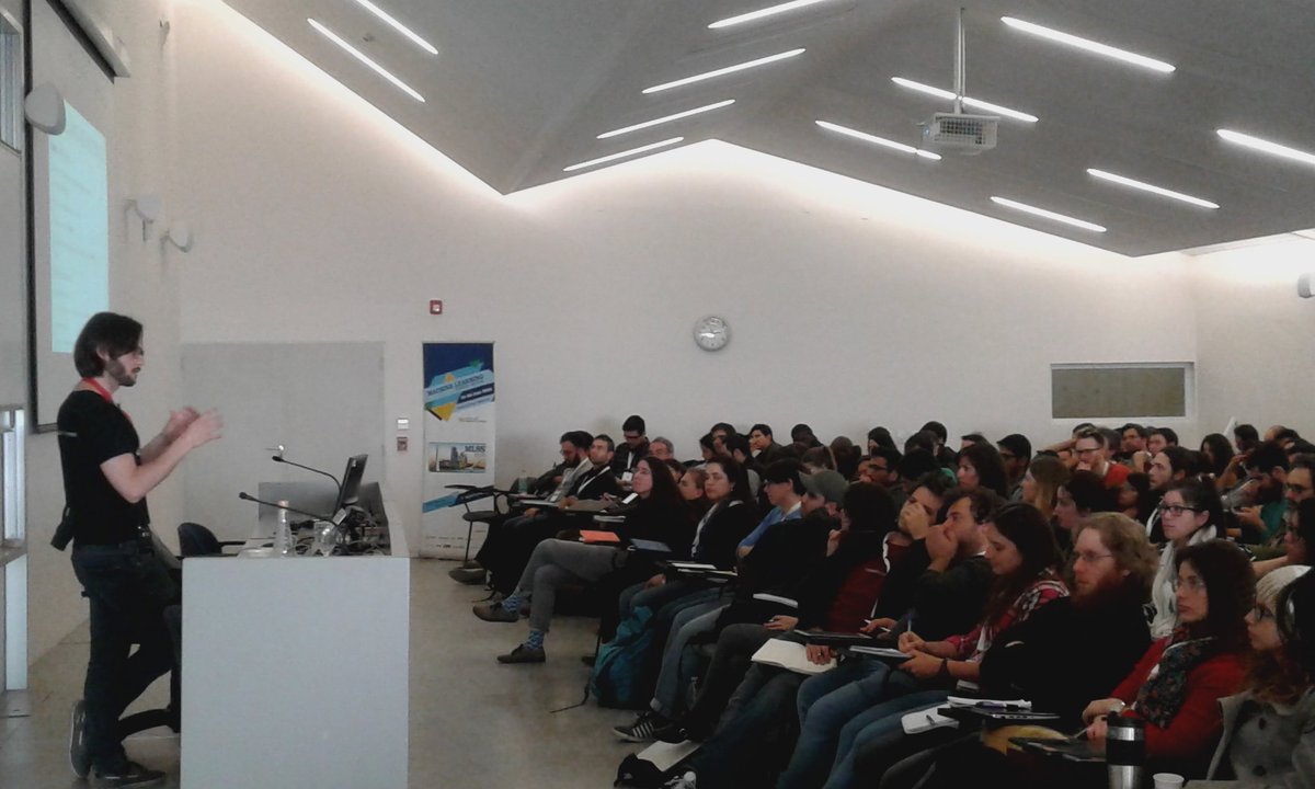 MLSS2018BsAs's tweet image. Prof. @hugo_larochelle on Deep Neural Networks. Really awesome...@GoogleAI #MachineLearning #MLSS