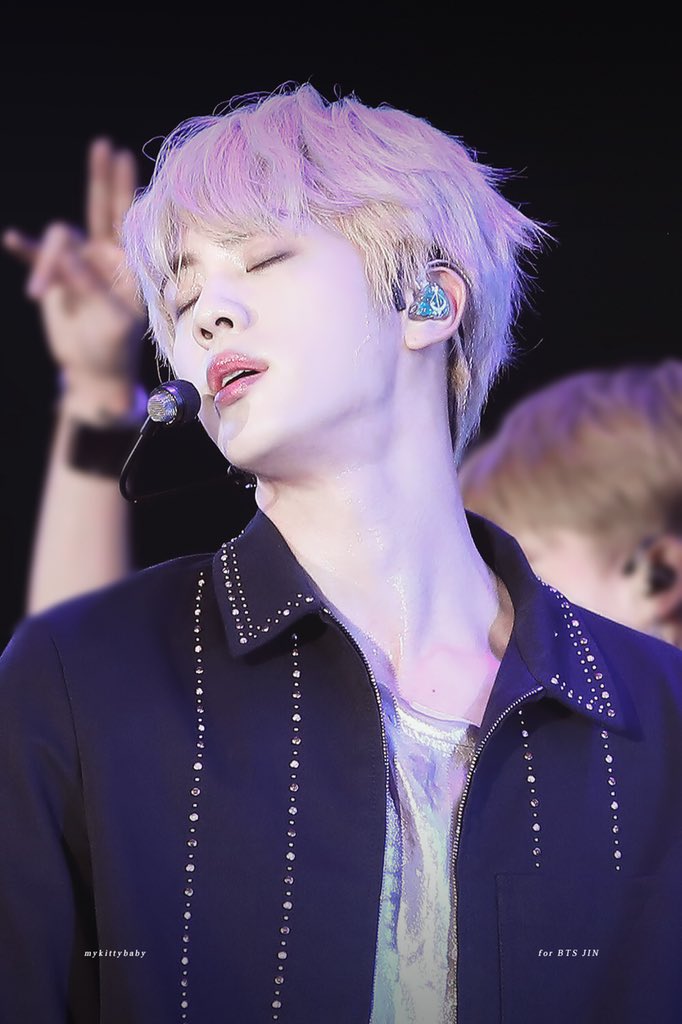 BTS Gallery tweet media