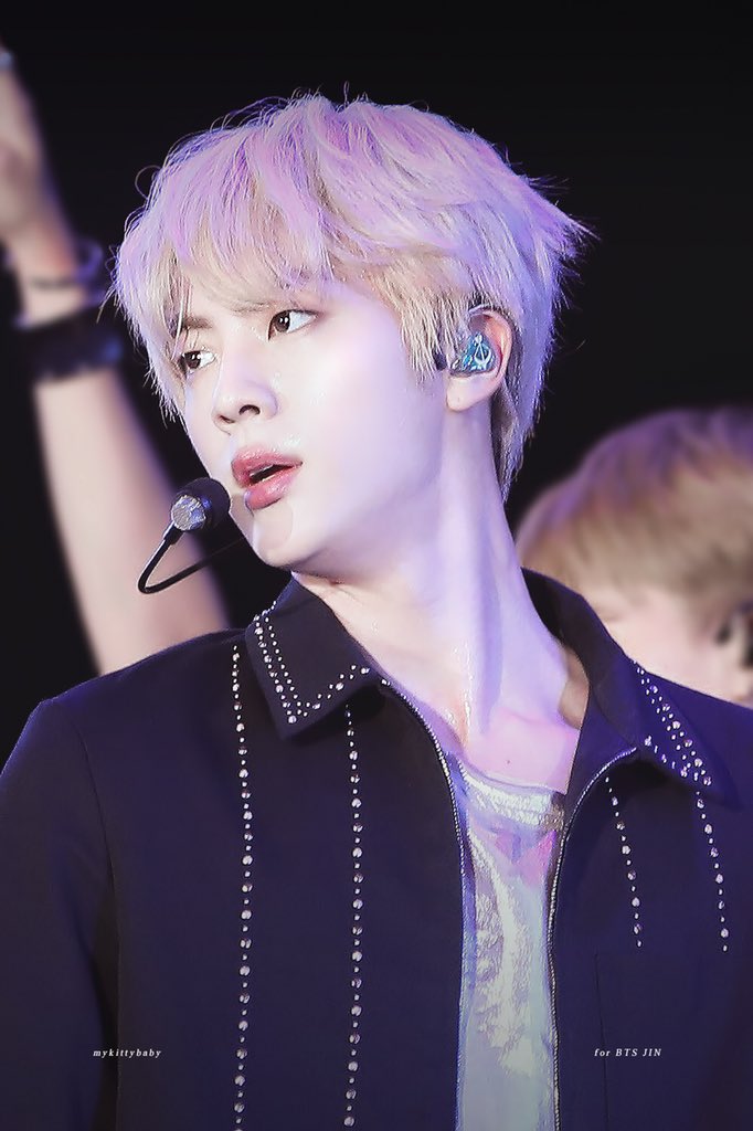 BTS Gallery tweet media