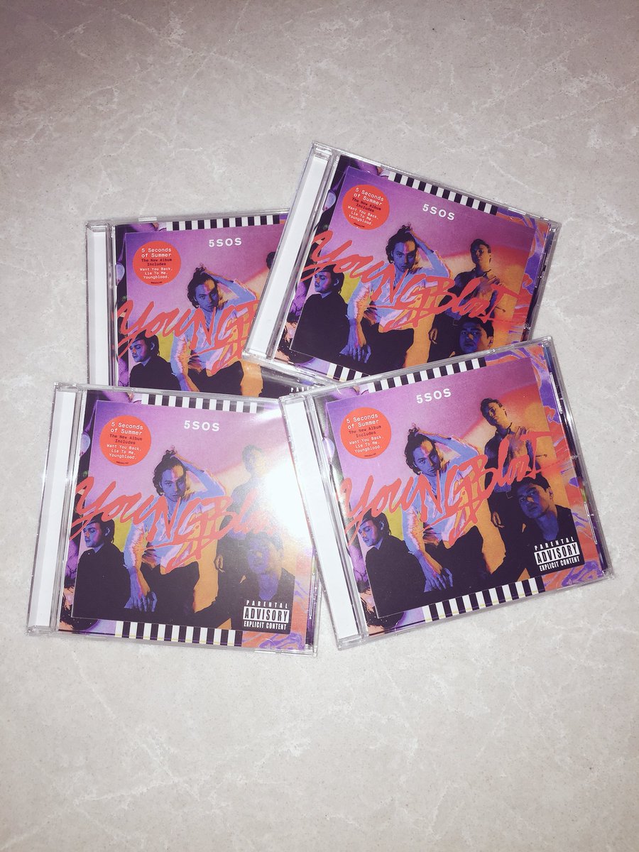 daniellem_03's tweet photo. IM CRYING. I got a free CD for each ticket to the concert; so I got 4 tickets for 2 concerts and got 4 cds, expecting only 1 😂😂 best part was when my mom came in and stole one “for her car” #YOUNGBLOOD #5SOSMADEHISTORY https://t.co/FEnjzKLbVg