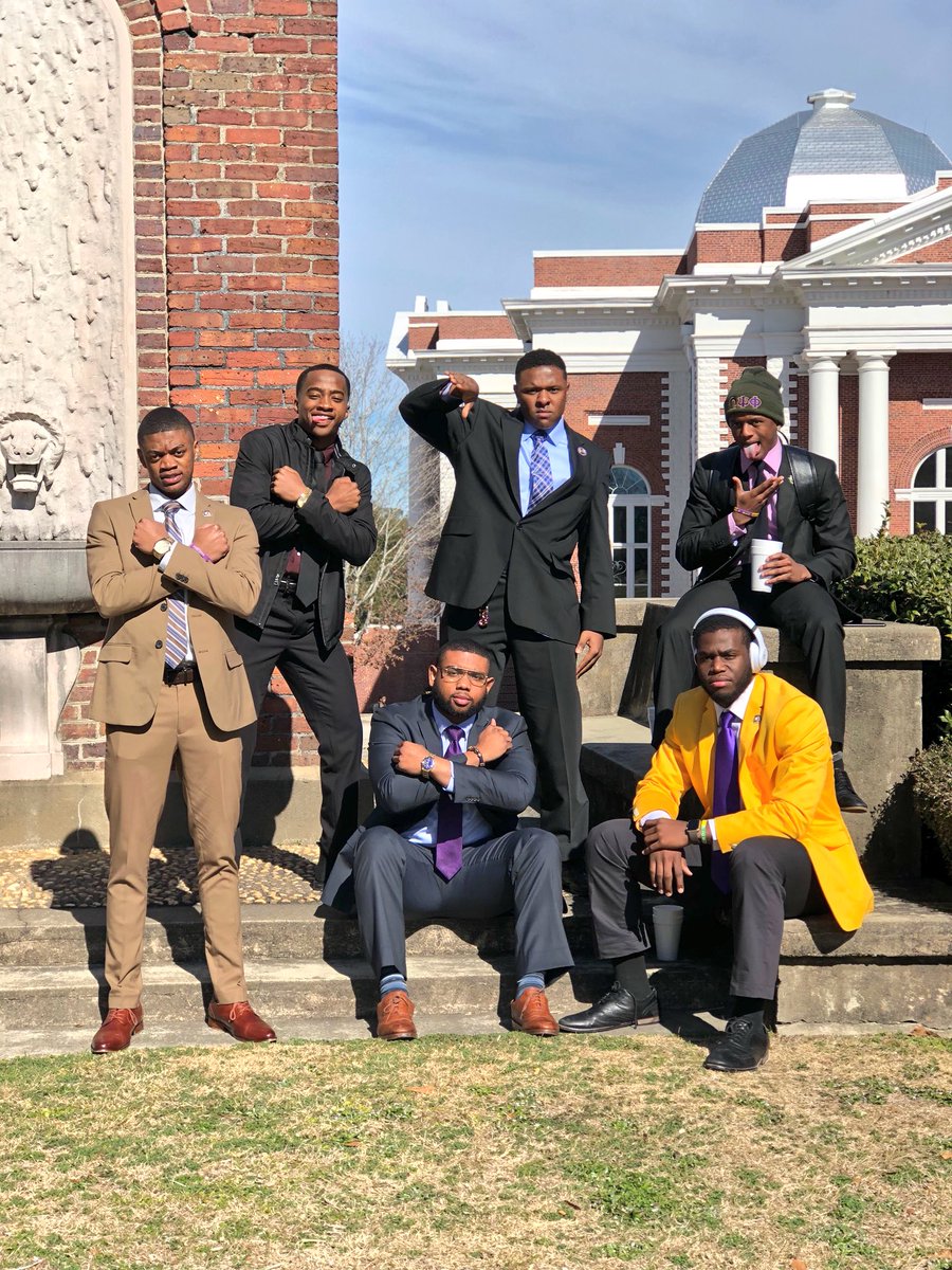 QuesTuskegee's tweet photo. #WhosWhoOfTU

- We are the wholesome Ques of Lambda Epsilon 🐶😈

- Also known as: The Ques | Da Bruhz | Live Entertainment | Kings of the Yard 😏

- Major: Queing

- From: Everywhere 🌍

- Special Talents: Neckrolling 💦👅| Marching | Hopping | Being Owt https://t.co/2zlhO5HxbQ