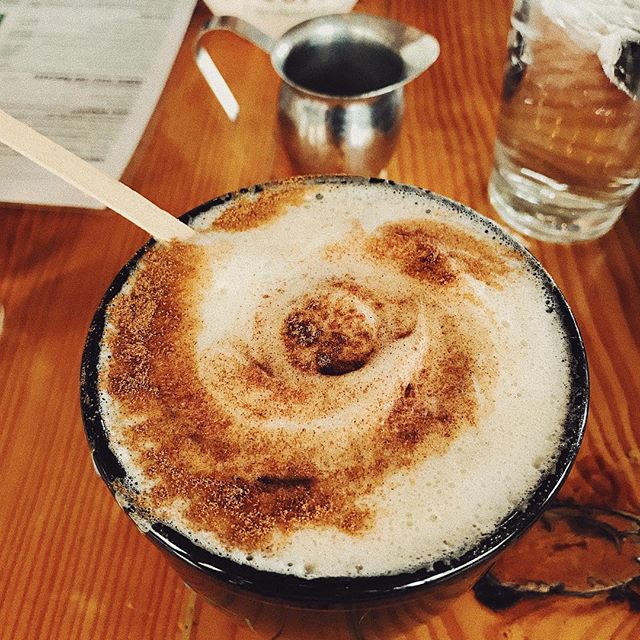 May your coffee be strong and your Monday be short ☕️😇
📷 : gabbi.e