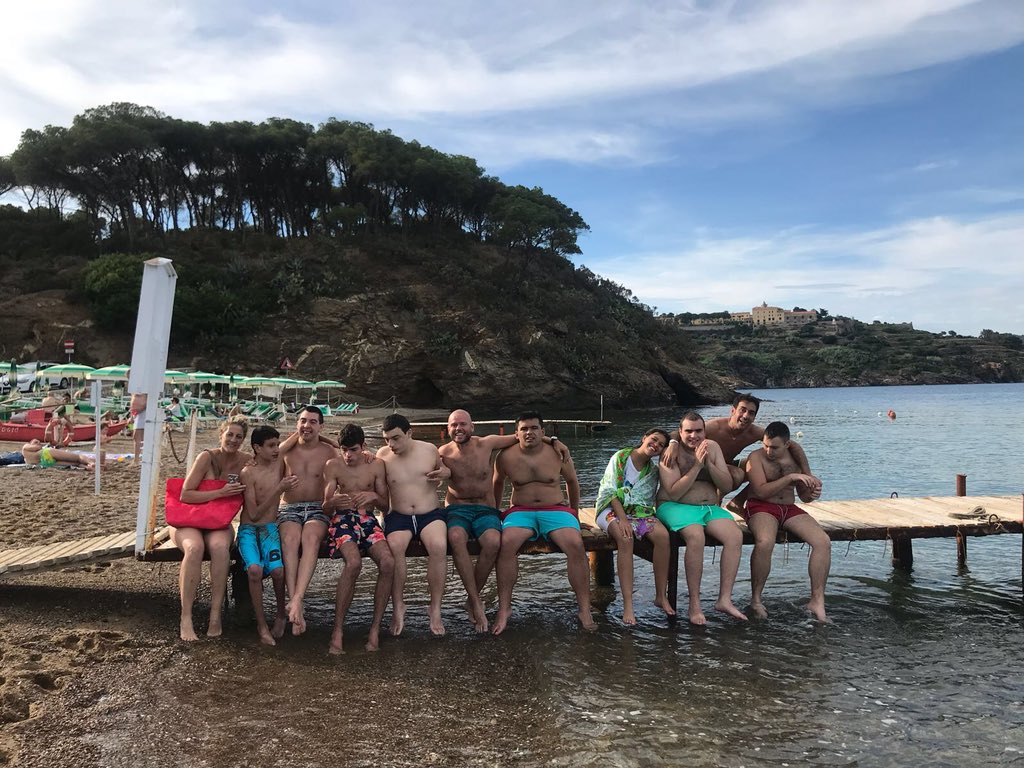 Rturatto's tweet photo. #velagaudiosa #gaudio #fabula #Elba2018 #ognisportoltre #fondazionevodafone ancora una volta i nostri velisti speciali tornano a #capoliveri per la vacanza gaudiosa https://t.co/M4RzcuZzBt