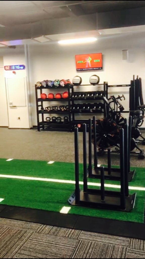 The refurb continues..

👀👀👀

#puregym #newkit #function