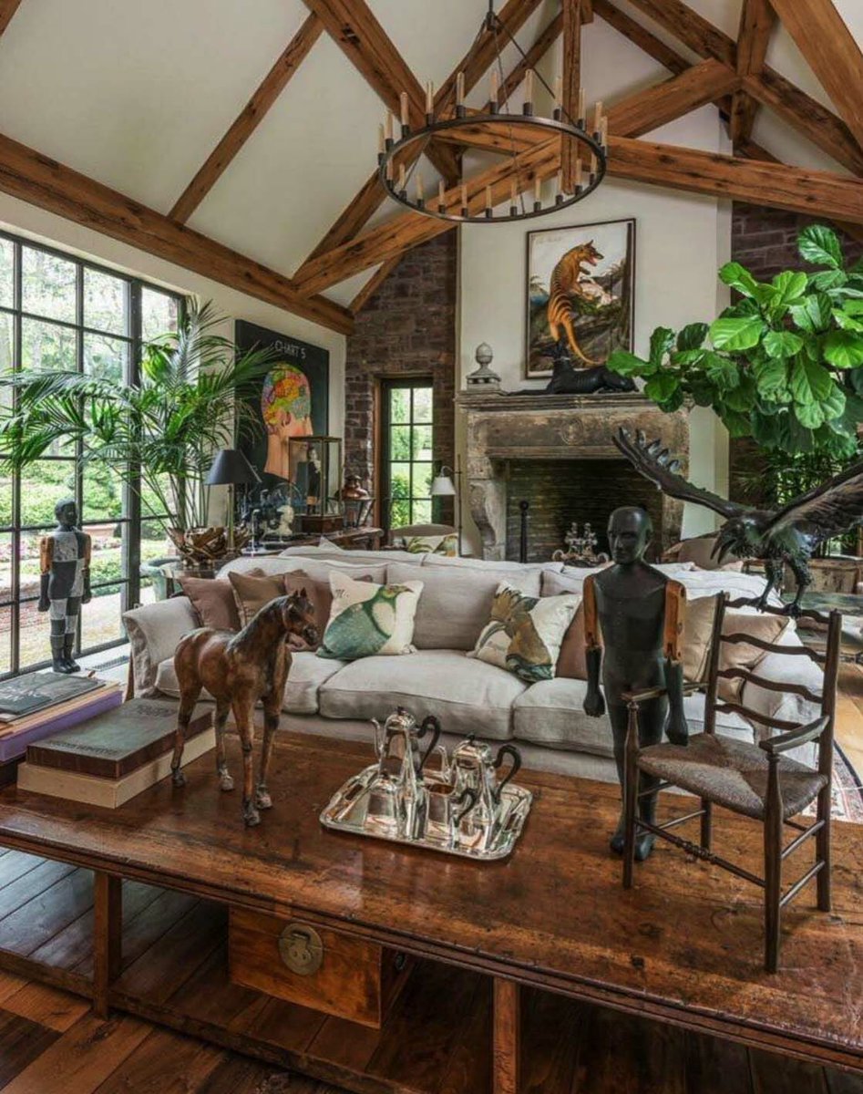 OneKindesign's tweet photo. Farmhouse-inspired residence with a fabulous greenhouse in Pennsylvania https://t.co/0tE5pPny17 https://t.co/LjsRjTiYiF