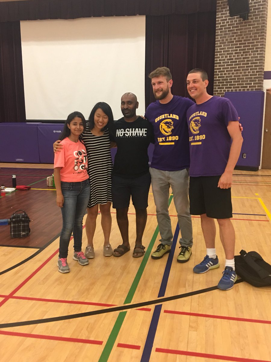 falcophysed's tweet image. Mr Brubacher and Rodrigues for received a “trim” in support of CMHA. Thanks @CourtlandPS staff and students in helping  reach the goal of $500.  A huge  s/o to @martin_bauman for speaking to all of us about #MentalHealthAwareness! #leadership #communitymatters