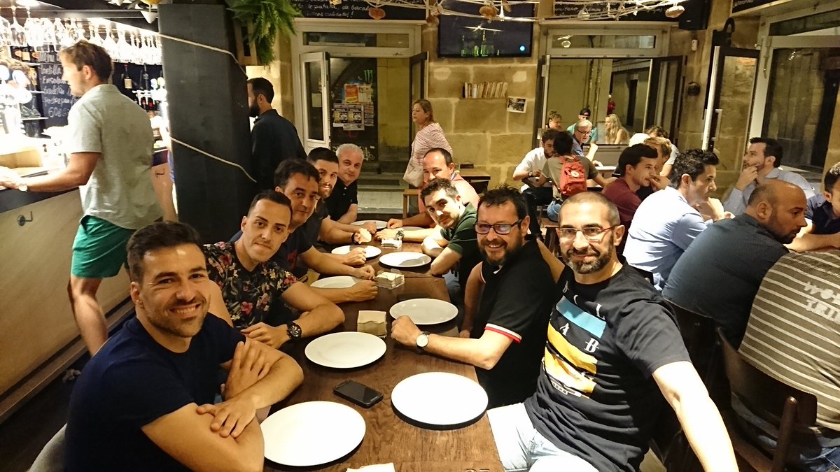 guilleca_2001's tweet photo. #calentandomotores  para iniciar #mañana, el ciclo #passionforsevice #sansebastián2018 @bculinary  #meliaspain @EnriqueLezcanoG https://t.co/iMjgibG2V9