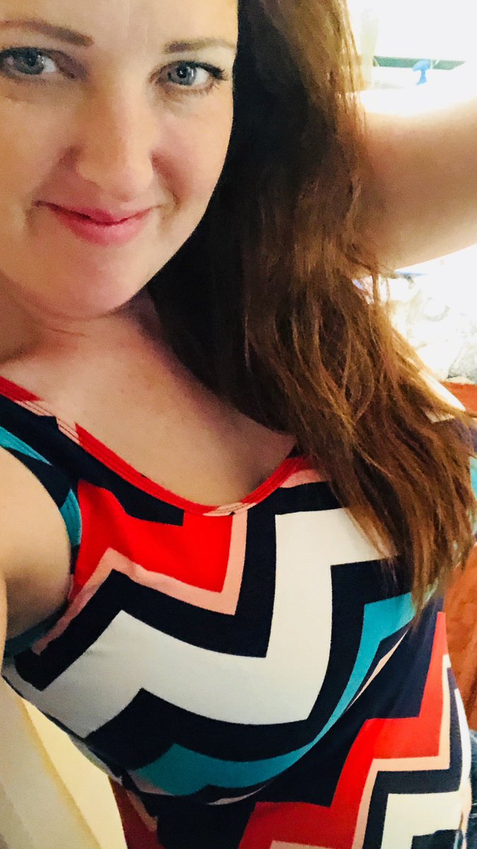 ToiJWilson78's tweet photo. Almost 40 and feeling feisty 😊😊🙈😂 
Love You honey 🤟🏻 https://t.co/R95ay0Gd8y
