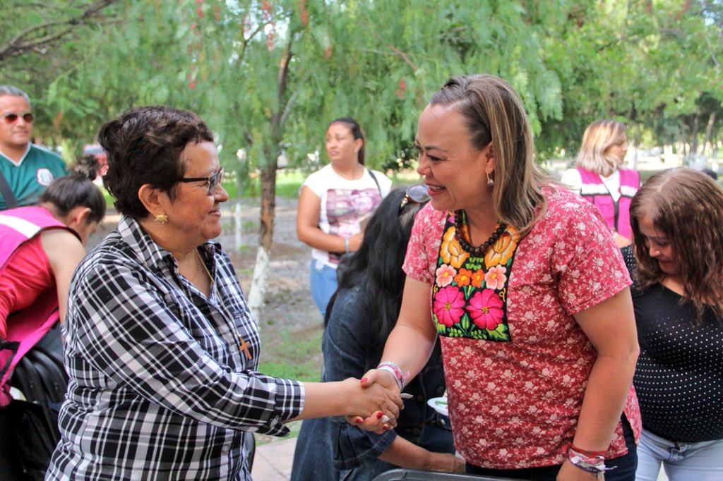 cecyglzgordoa's tweet photo. Mi compromiso es que todos los recursos que se recauden por el concepto del #Predial se destinarán íntegramente a obras que beneficien a la población. #AquíTúMandas #ConCecy #SanLuisPotosí https://t.co/s7KAqHPJNr
