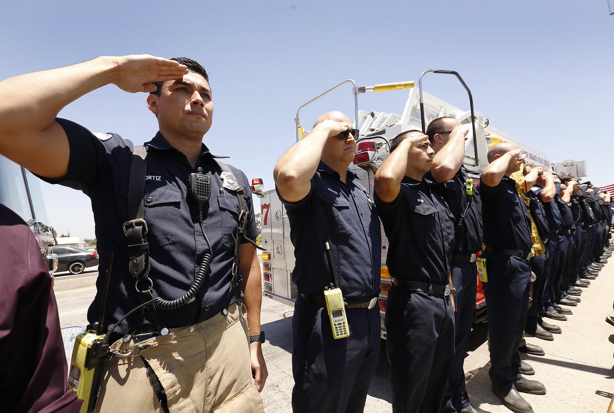 #LongBeachFire mourns as Captain David Rosa, a 17-year veteran died from injuries sustained from a gunshot wound he sustained responding to an pre dawn incident assisting residents of a senior living facility.